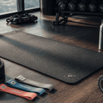 accessoire pour sport tapis ceinture bandes gourde rouleau