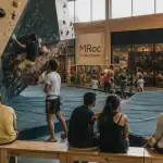 mroc villeurbanne salle escalade bloc famille
